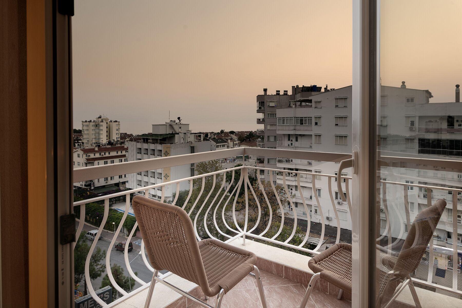Lara Dinc Hotel Antalya Exterior photo