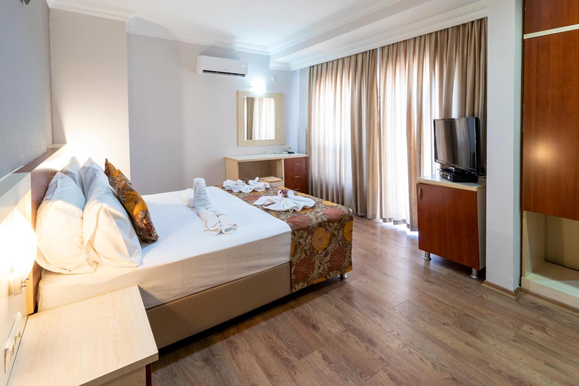 Lara Dinc Hotel Antalya Exterior photo