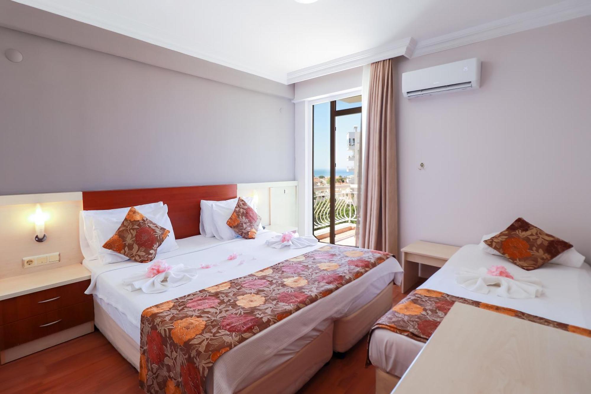 Lara Dinc Hotel Antalya Exterior photo